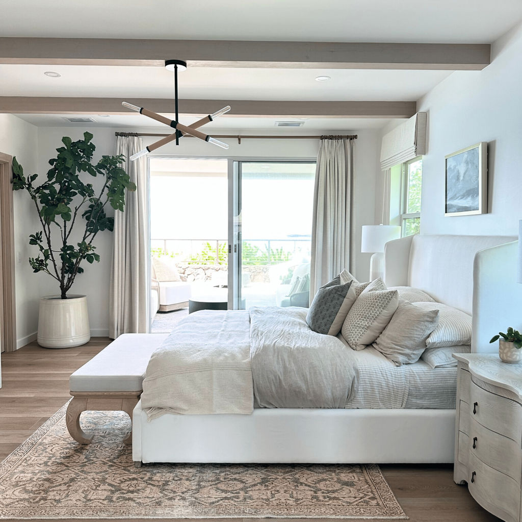 Romana Wingback Cal King Bed