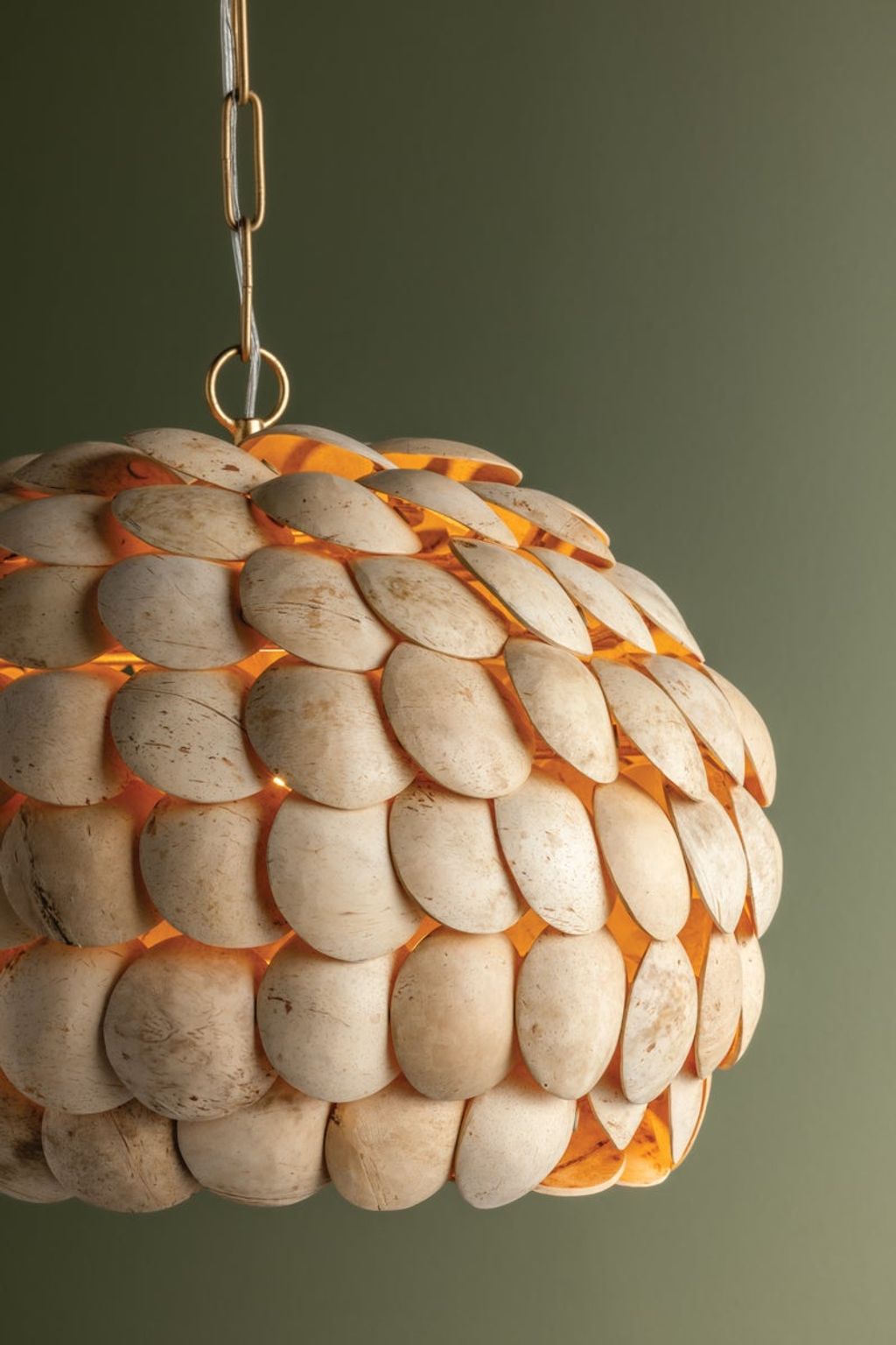 Edric Pendant 21.25" X 16.5", Vintage Gold Leaf