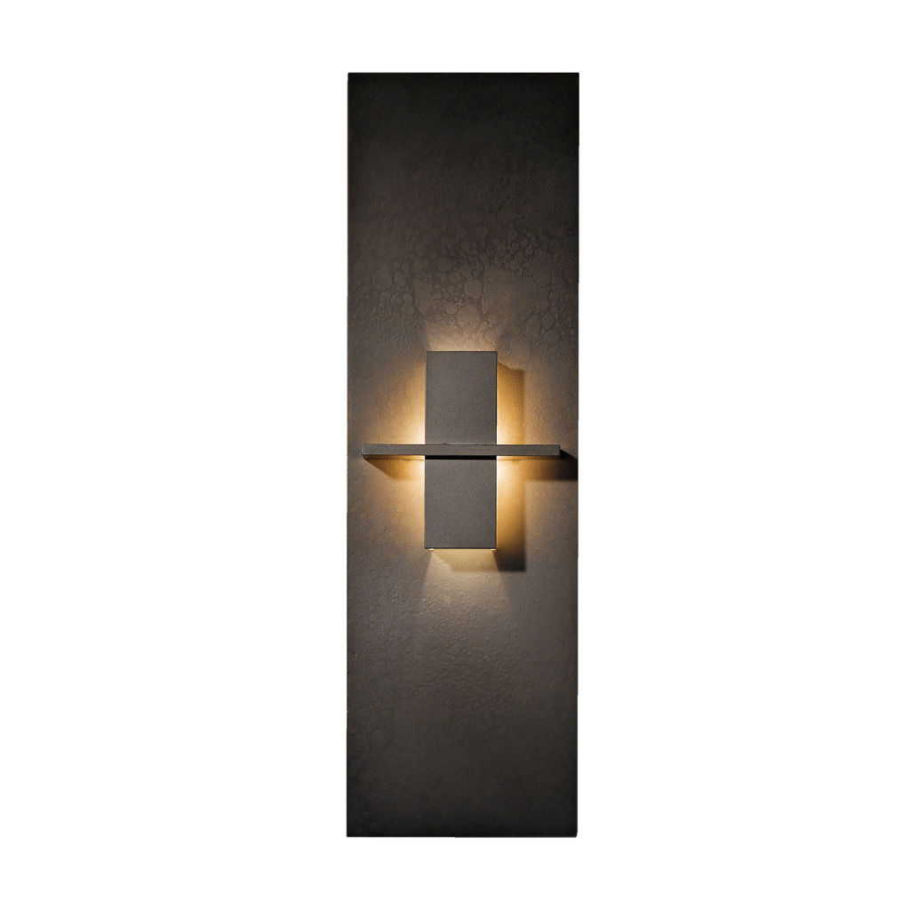 Aperture Vertical Sconce