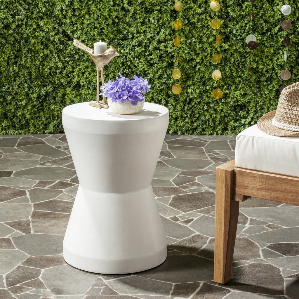 Spanish-inspired Indoor/Outdoor Concrete Accent Table In Clean White (17.30"H x 12.20"W)