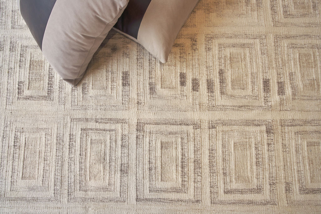 Scandinavian Handmade New Zealand Wool And Bamboo Silk Ivory/Gray Area Rug- 4589 9’X12’