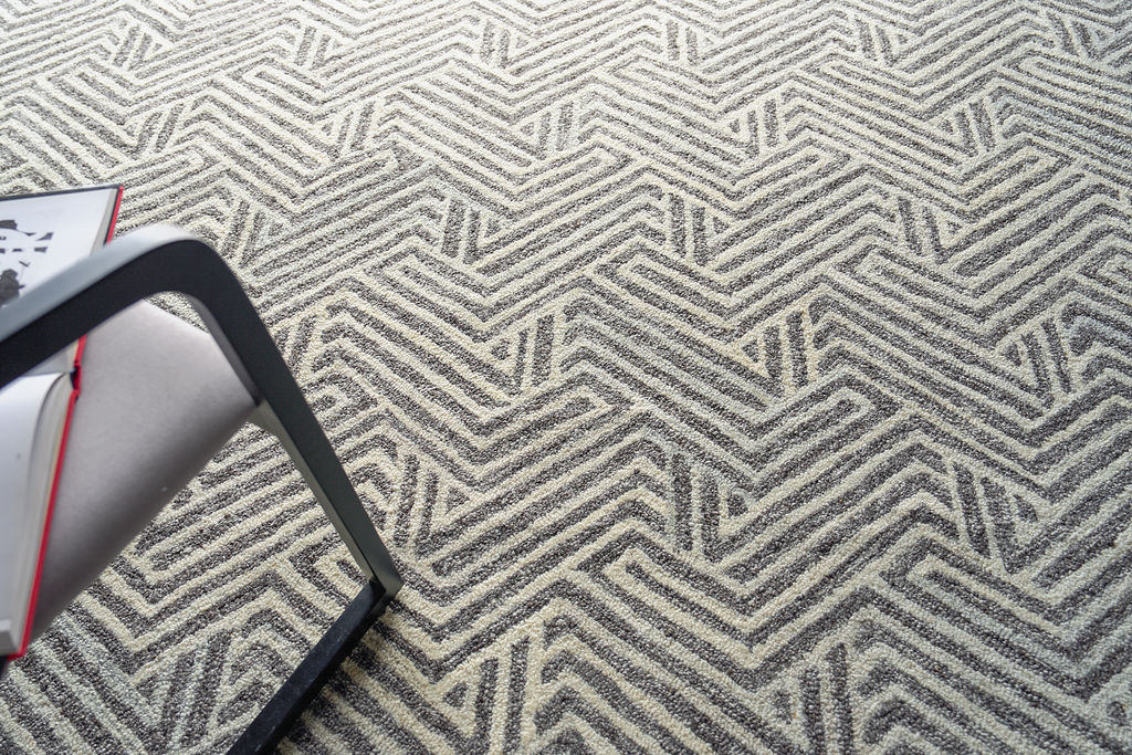Naturals Handmade Hand-Tufted New Zealand Wool On Canvas Gray/Ivory Area Rug 10' X 14'