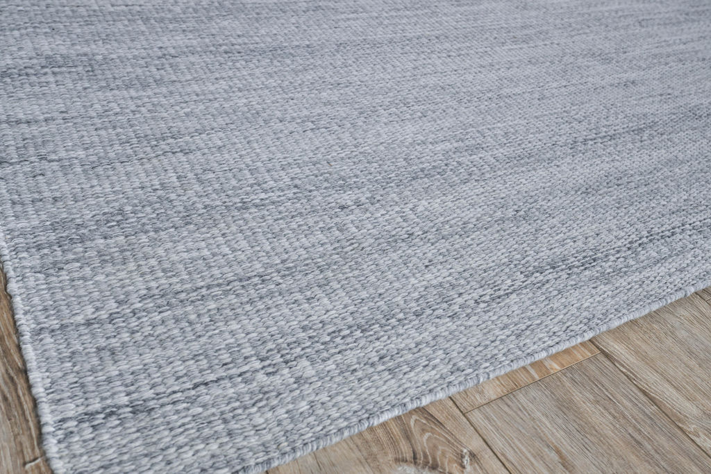 Loro Indoor/Outdoor Handmade Flatweave Pet Yarn Light Silver Area Rug 120" X 168"