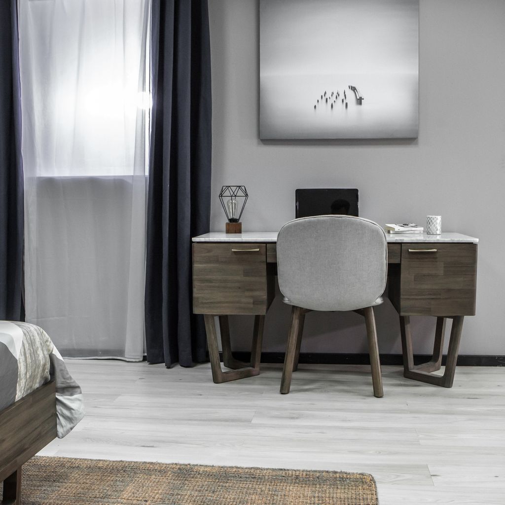 AA. Writing Desk