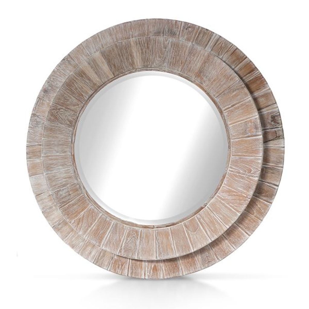 Megan Mirror, Natural