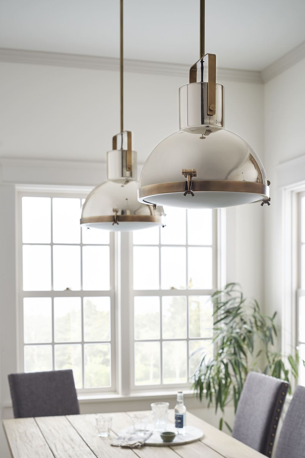 Large Pendant, 18" X 19", Heritage Brass, Steel