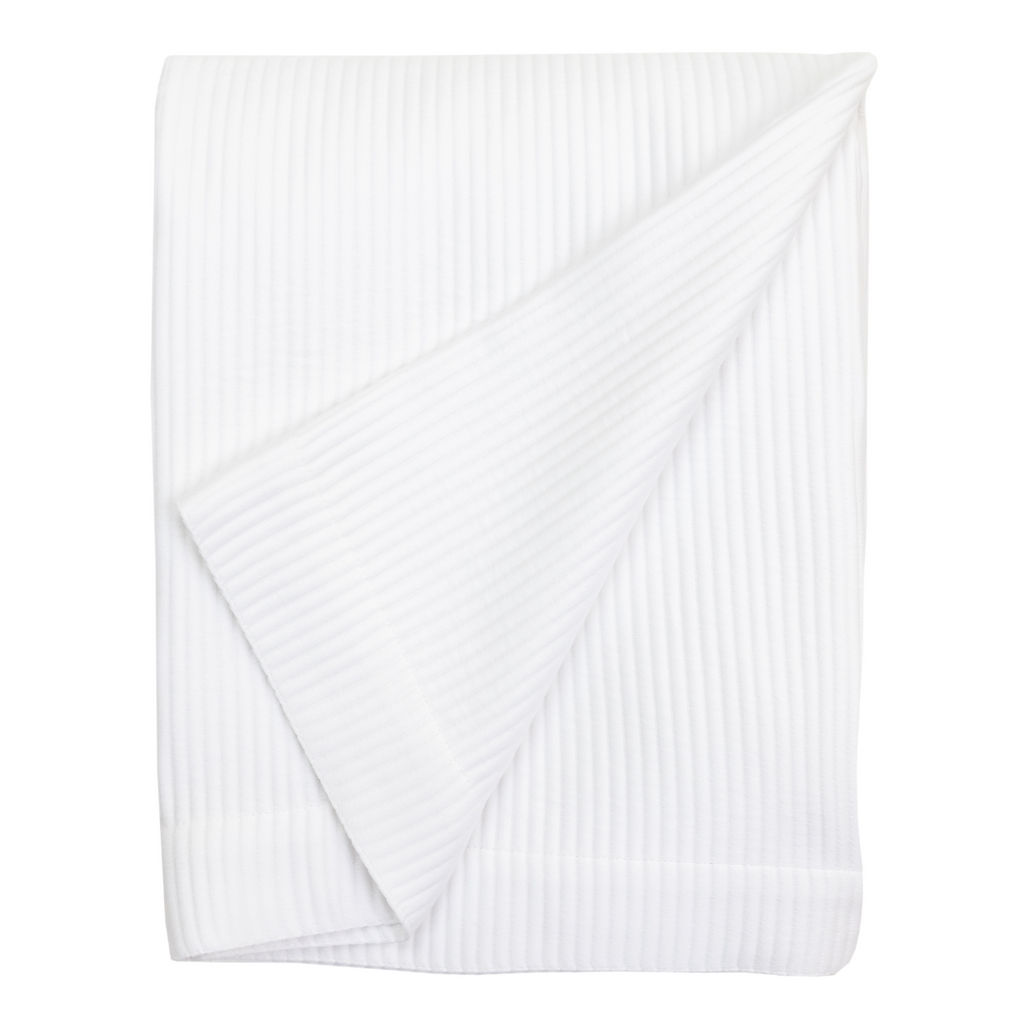 Preview image for White Matelasse Coverlet