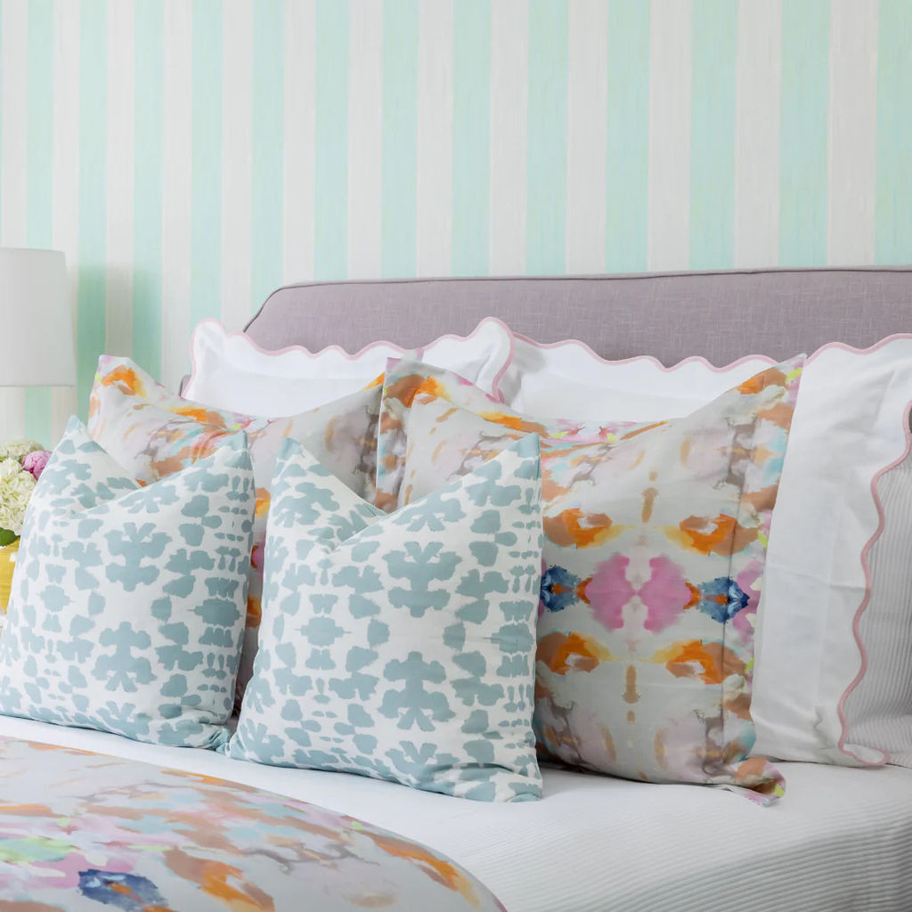 Scalloped Euro Sham, Pink/White