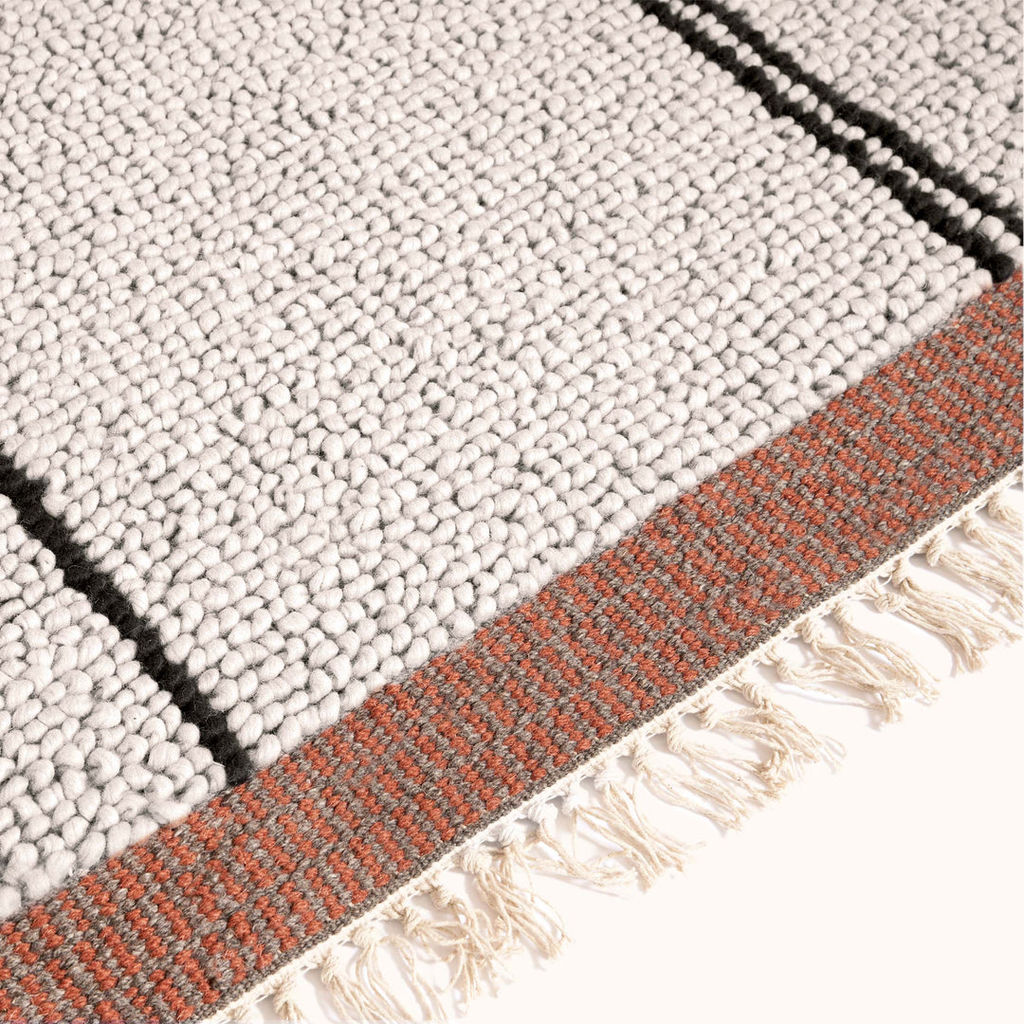 Amari Rug 6' X 9', Beige, Black