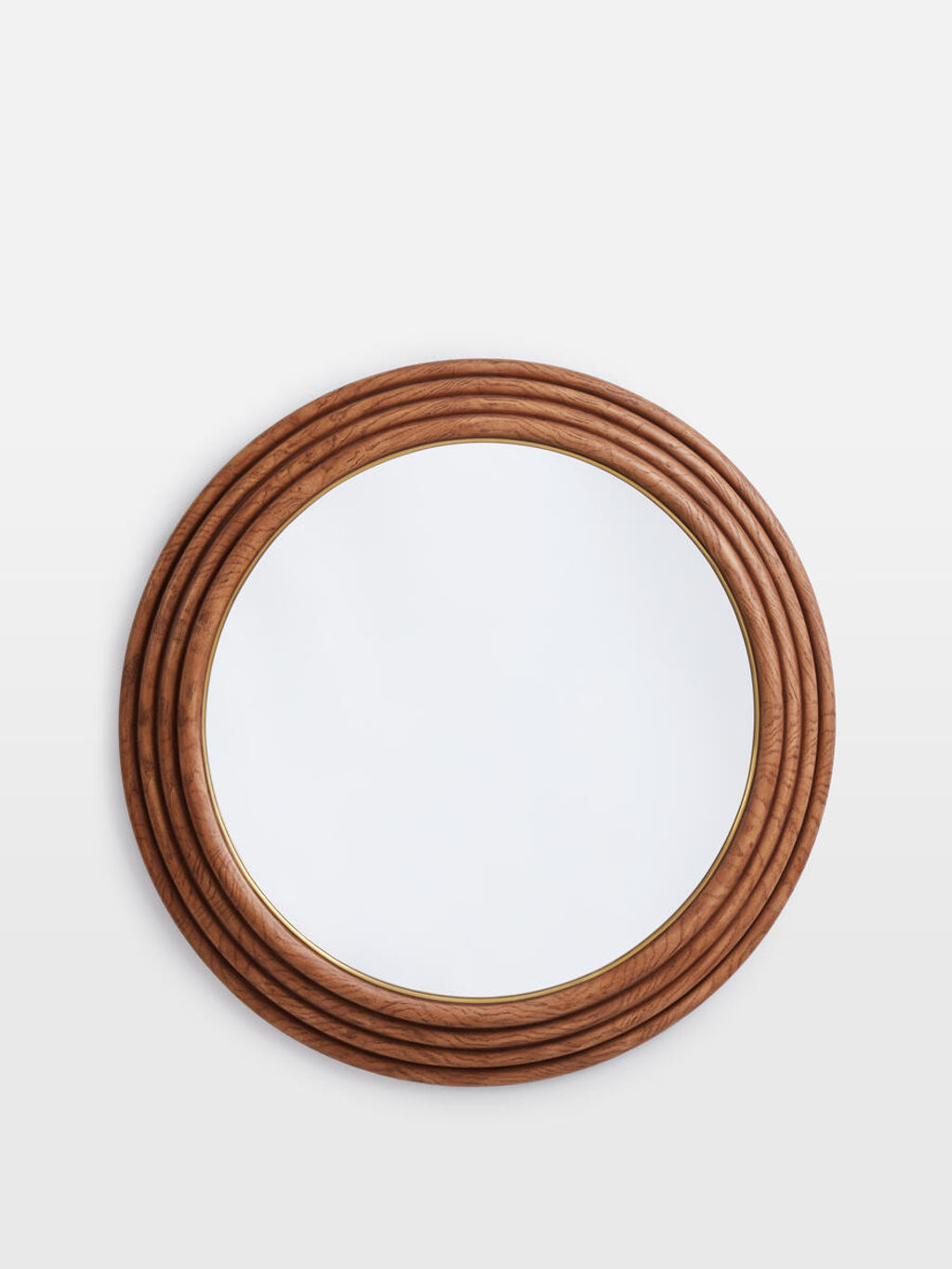 Aiden Mirror, Circle