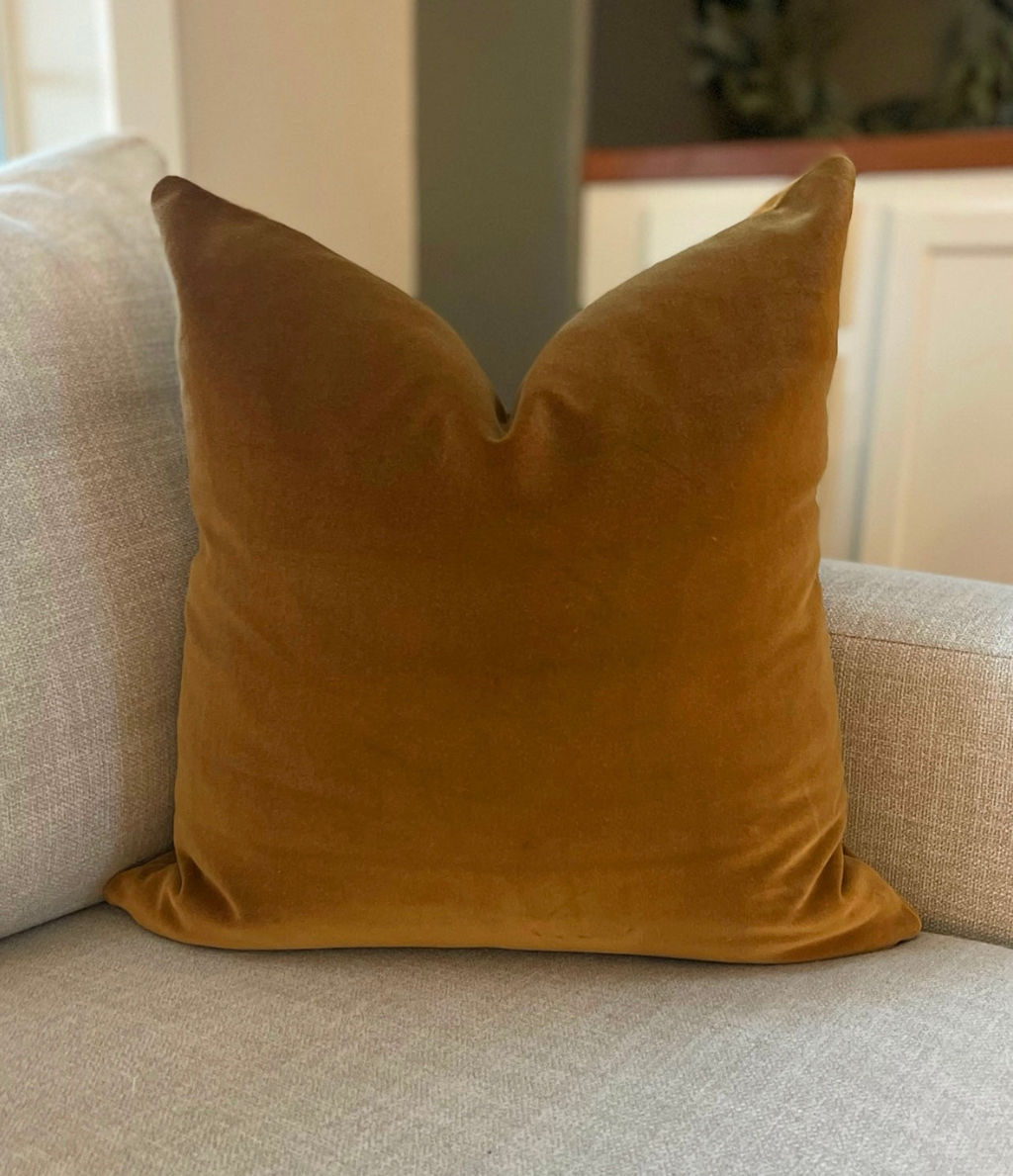 Preview image for Colette 18" X 18" Pillow Cover