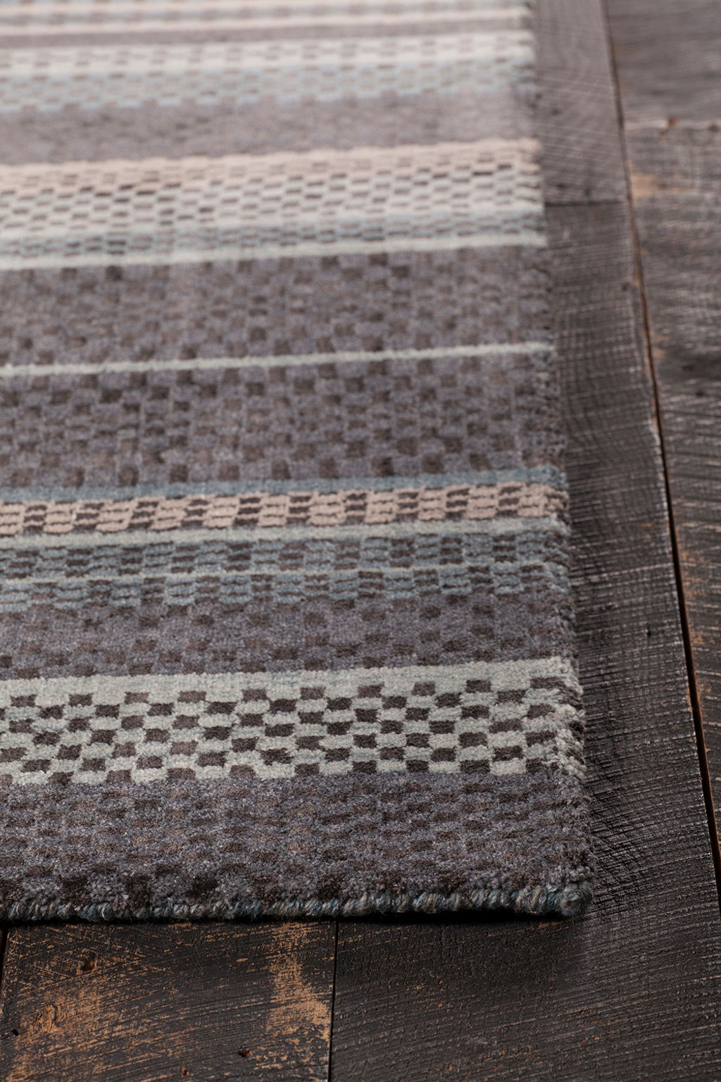Neutral Striped 7'9" x 10'6" Area Rug