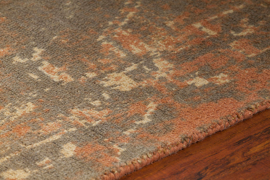 Rug,  100% Wool Hand-tufted Traditional Rug,  Rust/Brown/Beige. 60"W x 90"D