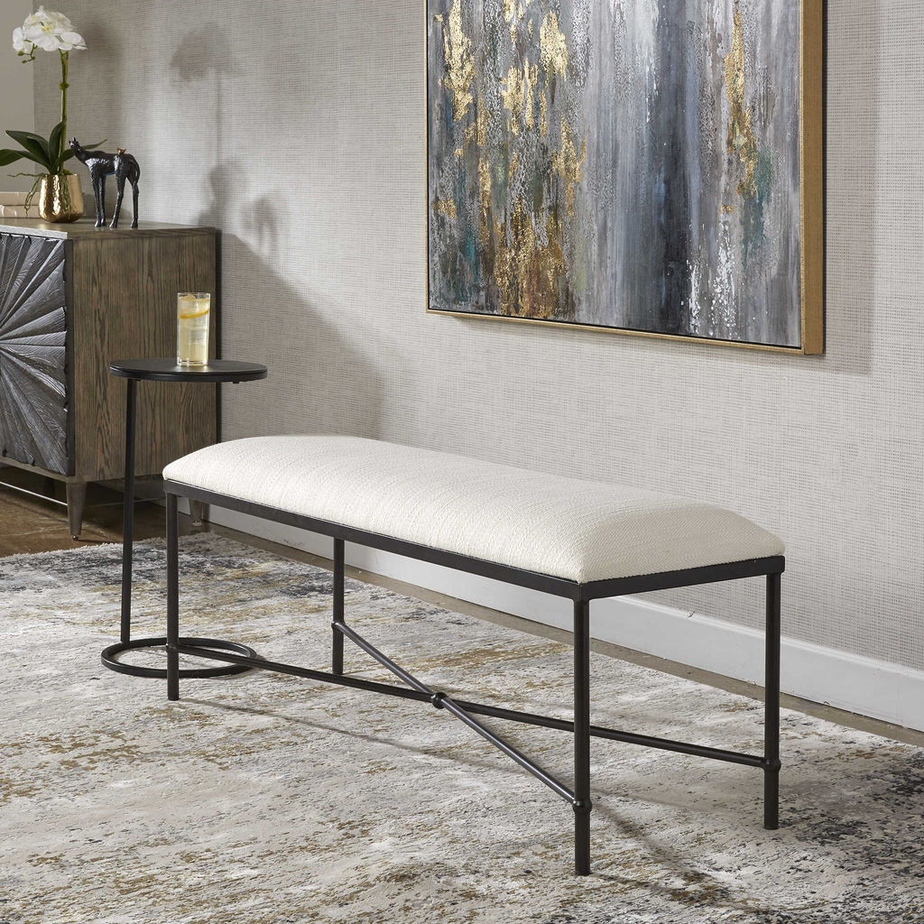 Avenham Bench, Black