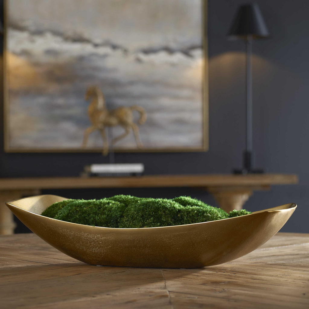 Antique Brass Moss Centerpiece