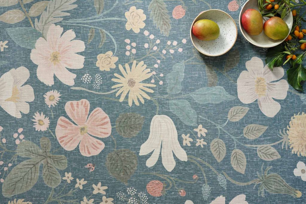 Cot-01 Rp Strawberry Fields Teal, 2' X 5'
