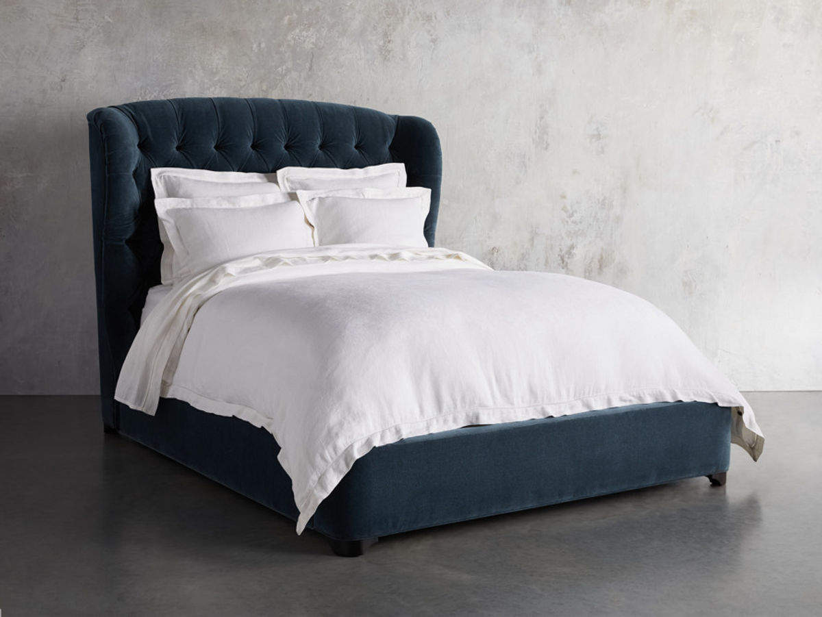 Mariah 64" Upholstered Tufted Queen Bed