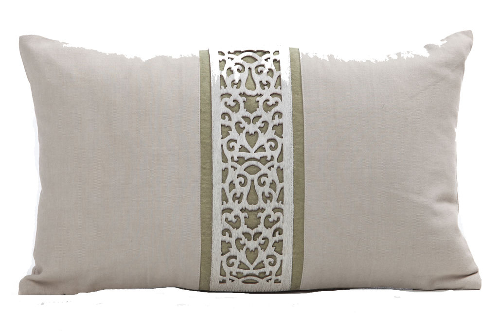 Cushion Laser Cowhide Damask 12X20" Pepper/Olive