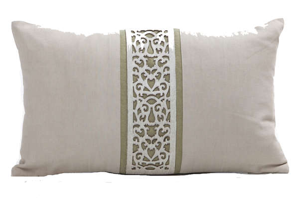 Cushion Laser Cowhide Damask 12X20" Pepper/Olive