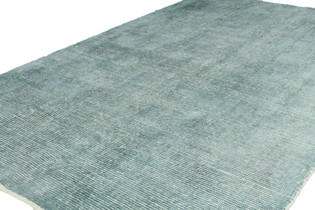 Vestige 100% Viscose Pile Rug 2' X 3'