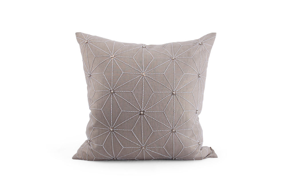 Clara Pillow, Cover Only