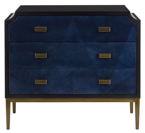 Kallista Chest