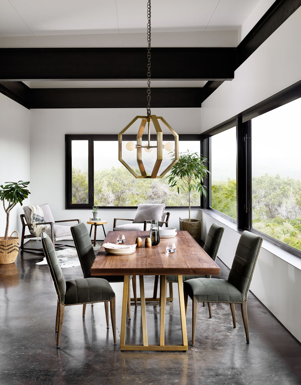Kapri Dining Table