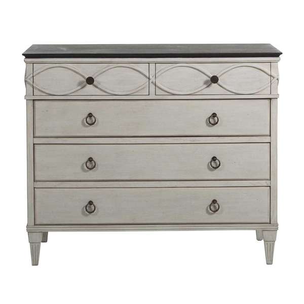 Caralina Chest