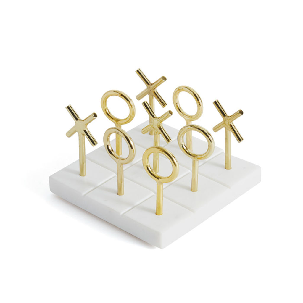 Erect Tic Tac Toe