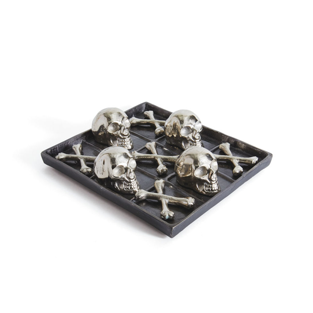 Skull And Bones Tic Tac Toe