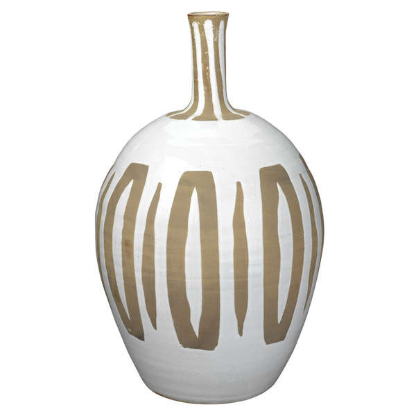 Kindred Vase In Beige And White Ceramic