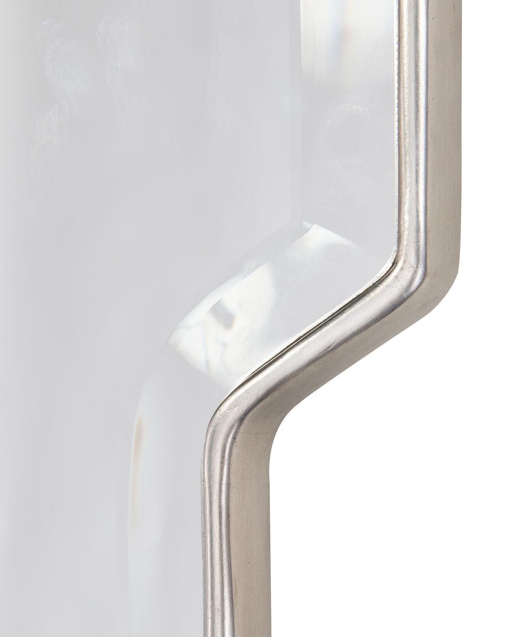 Aversa Mirror
