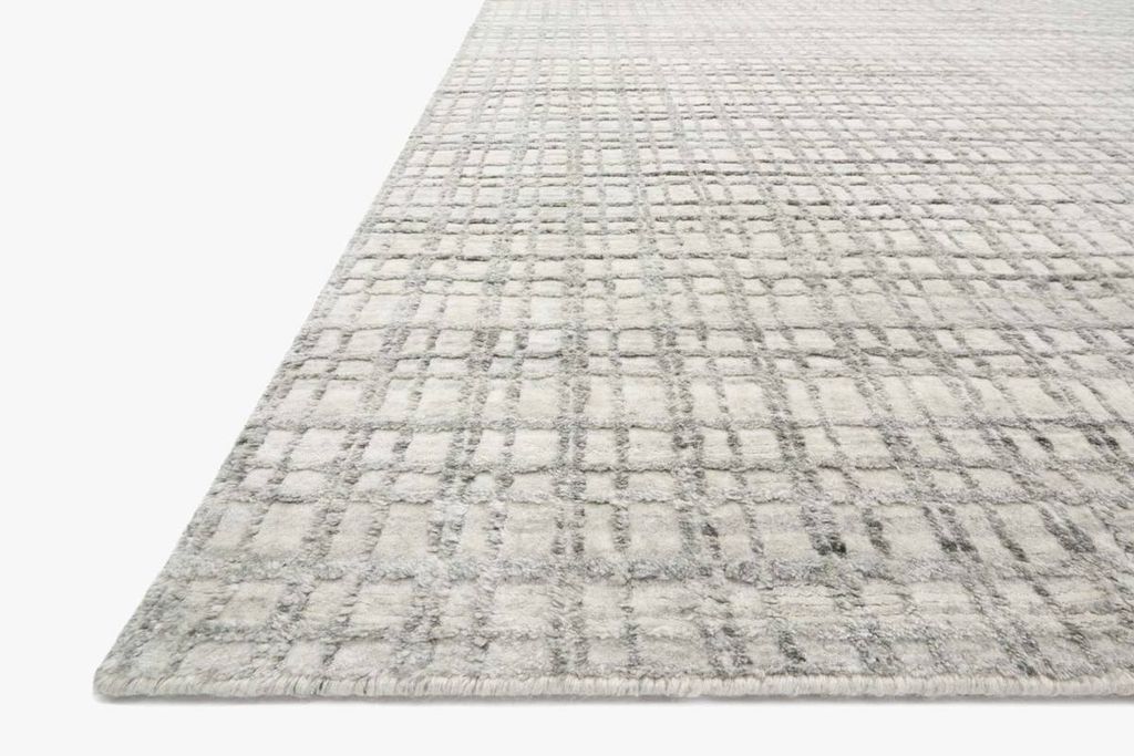 Tyee 7' 9" X 9' 9" Rug,  Silver