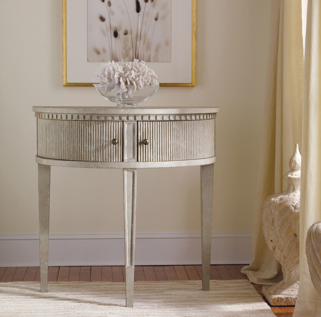 Gustavian Half Round