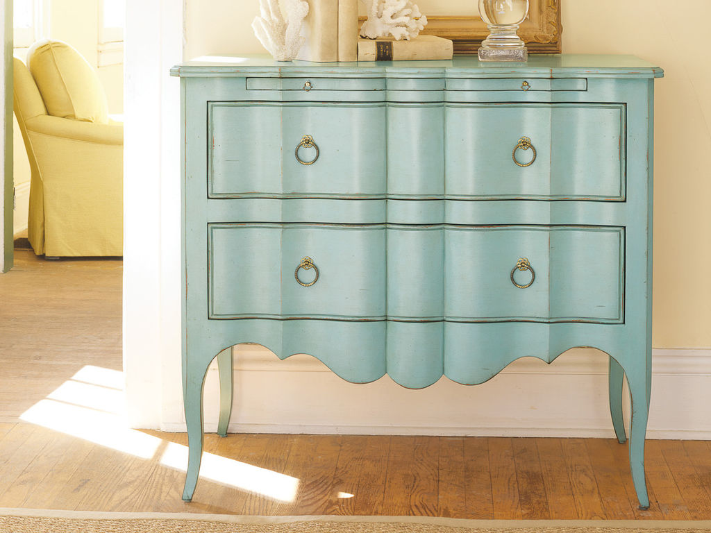 Marthas Vineyard Chest