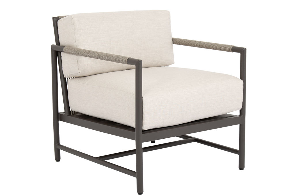 Rei Club Chair