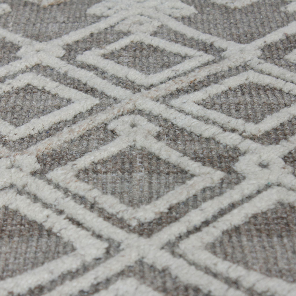 Preview image for Uttermost Sieano Gray-Ivory 8 X 10 Rug